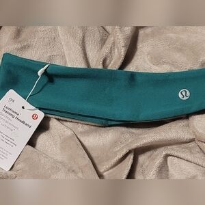 COPY - NWT LULULEMON LUXTREME TRAINING HEADBAND